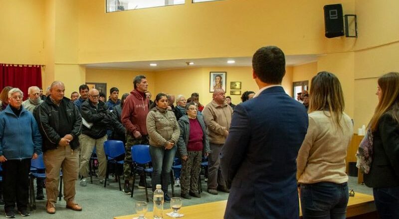 Punta Indio: se entregaron los boletos de compraventa de terrenos a 27 familias del distrito