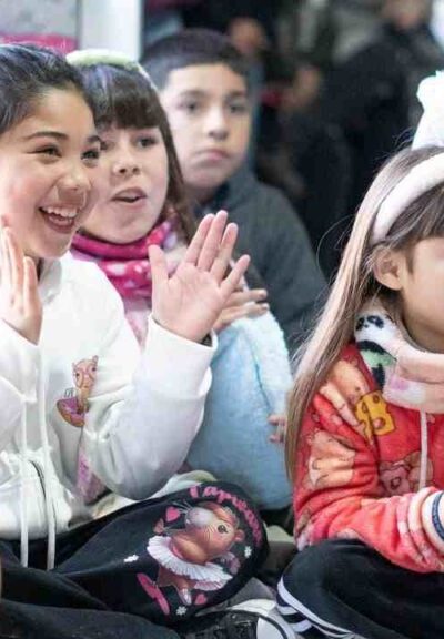 Espectáculo Reírse de miedo con Mostri en el Cine Teatro Municipal de Ensenada