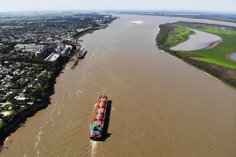 “Buenos Aires tiene que volver a mirar al mar”: Alberdi pide reactivar el Canal de Magdalena