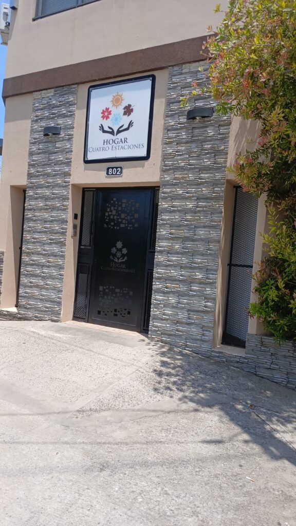 Tolosa: vecinos reclaman por el mal estado de las cloacas del geriátrico Las Cuatro Estaciones