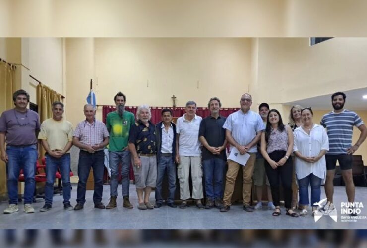 Reunión de la Mesa de Políticas Ambientales de Punta Indio con autoridades y representantes institucionales en el cierre del año 2024