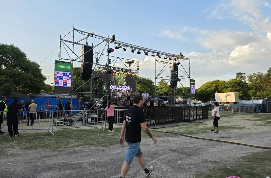 Berisso inauguró la Fiesta de la Cerveza con un predio colmado y gran expectativa