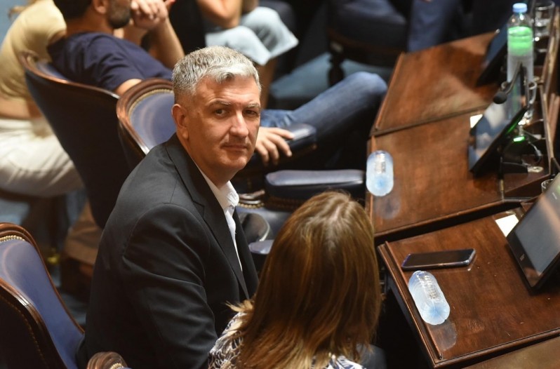 Alak desplaza a La Cámpora del PJ La Plata, pero busca contener a todo el peronismo