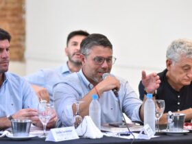 Lisandro Hourcade participando del encuentro regional de intendentes convocado por la CAF en Chascomús.