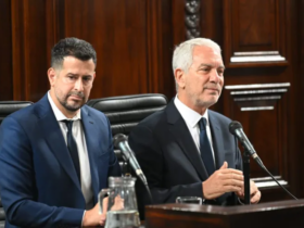 Julio Alak durante la apertura del 83° período de sesiones ordinarias del Concejo Deliberante de La Plata.