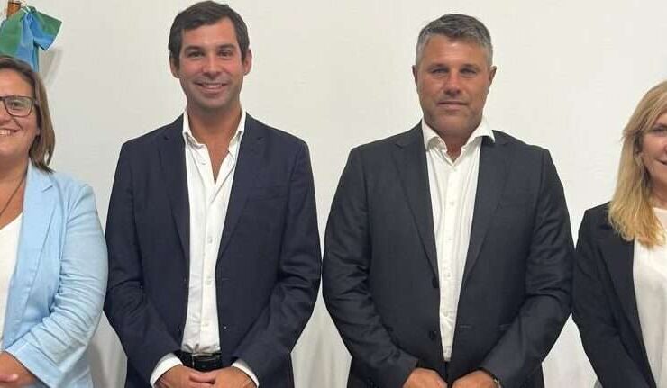 Diputados de la UCR visitan la Municipalidad de Magdalena y acompañan al intendente Lisandro Hourcade en el inicio de sesiones del Concejo Deliberante.