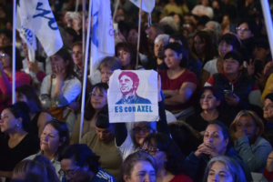 Axel Kicillof encabezó en Ensenada el lanzamiento del MDF Mujeres y Diversidades junto a Verónica Magario y dirigentes bonaerenses.
