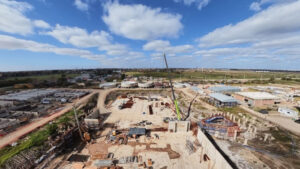 Avanza la construcción de la nueva Planta Potabilizadora en Punta Lara, Obras hídricas para mejorar el servicio de agua potable en La Plata Berisso y Ensenada, La nueva Planta Potabilizadora beneficiará a más de 855 mil vecinos, Trabajos de infraestructura hídrica en la región capital bonaerense, La Provincia avanza con una de las obras de agua más importantes del Gran La Plata