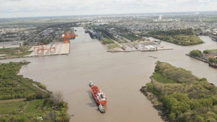 Canal de Magdalena como vía estratégica para conectar la hidrovía con el Atlántico y fortalecer el control portuario argentino