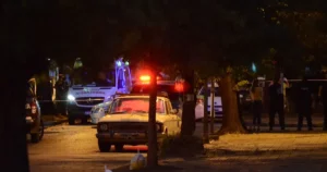 Tres mujeres fueron detenidas en Berisso tras una violenta pelea vecinal con un hacha