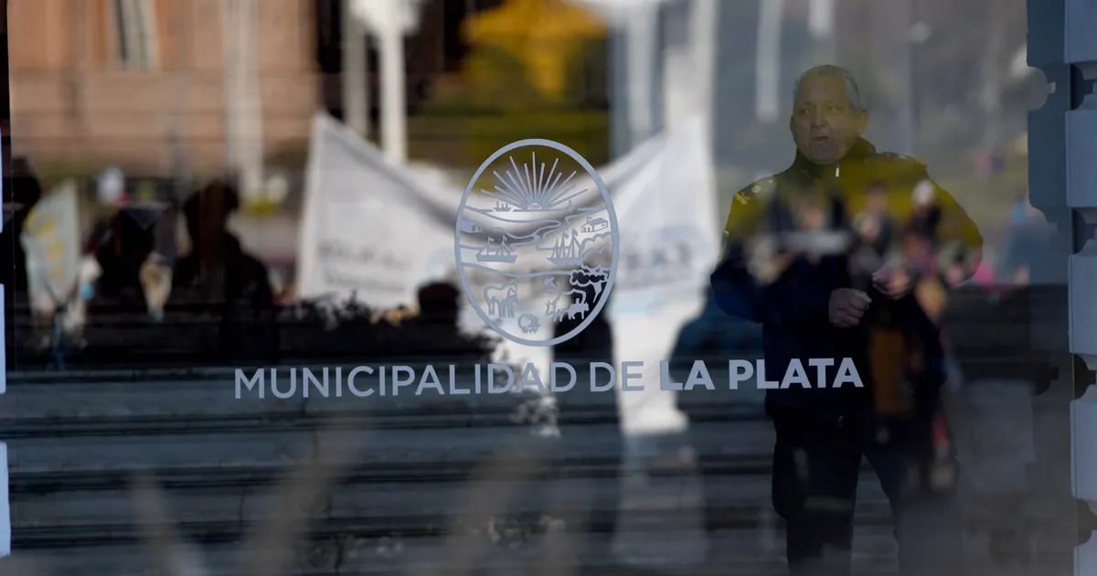 Confirman 19 detenidos en la Municipalidad de La Plata en medio de los incidentes con cooperativistas