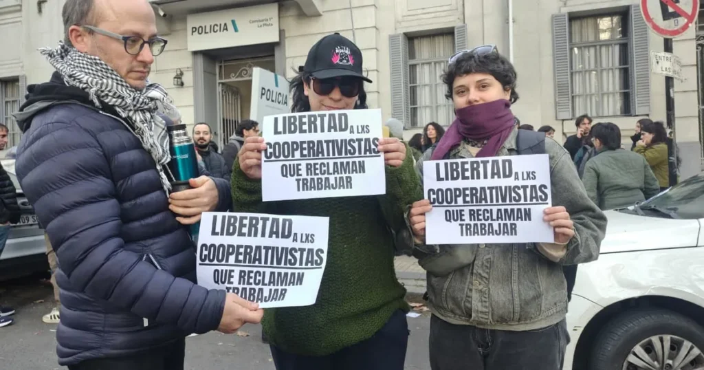 Liberan a los detenidos en La Plata por los incidentes en la protesta de cooperativistas en la Municipalidad
