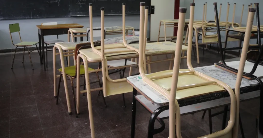 Un gremio anunció un paro docente que afectará a las escuelas de La Plata y la región esta semana