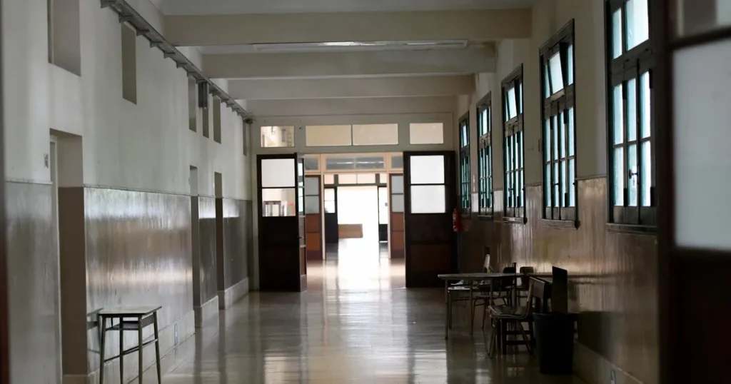 Un nuevo paro docente complica el dictado de clases en varias escuelas de La Plata, Berisso y Ensenada