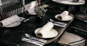 Un restaurante de La Plata cierra por la crisis económica y propone una agenda de despedida para “hacer ruido”