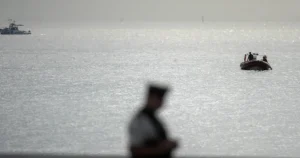 Hallan un cuerpo en Magdalena e investigan si es otro de los pescadores desaparecidos en el Río de la Plata