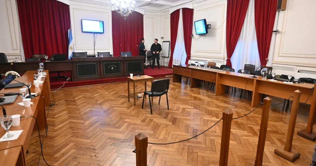 Comienza en La Plata el juicio por jurados a la exesposa del zapatero asesinado 8 años atrás