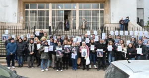 Los familiares de Verónica Dessio reclamaron en Tribunales que se acelere el juicio por su crimen