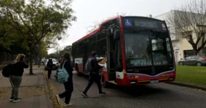 La Provincia informó cuánto aumentarán los boletos de los micros desde el 1° de septiembre