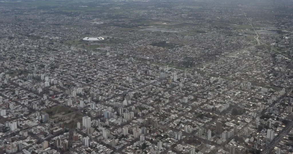 Le cambiarán el nombre a una transitada rotonda de La Plata