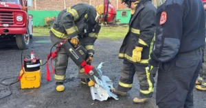 La UNLP adaptó una herramienta de rescate para los bomberos de Arturo Seguí