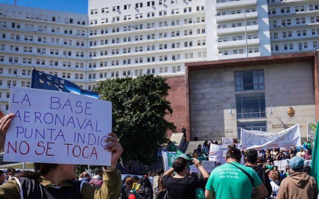 Una caravana volvió a movilizarse desde Punta Indio contra el cierre de la Base Aeronaval | El Dia