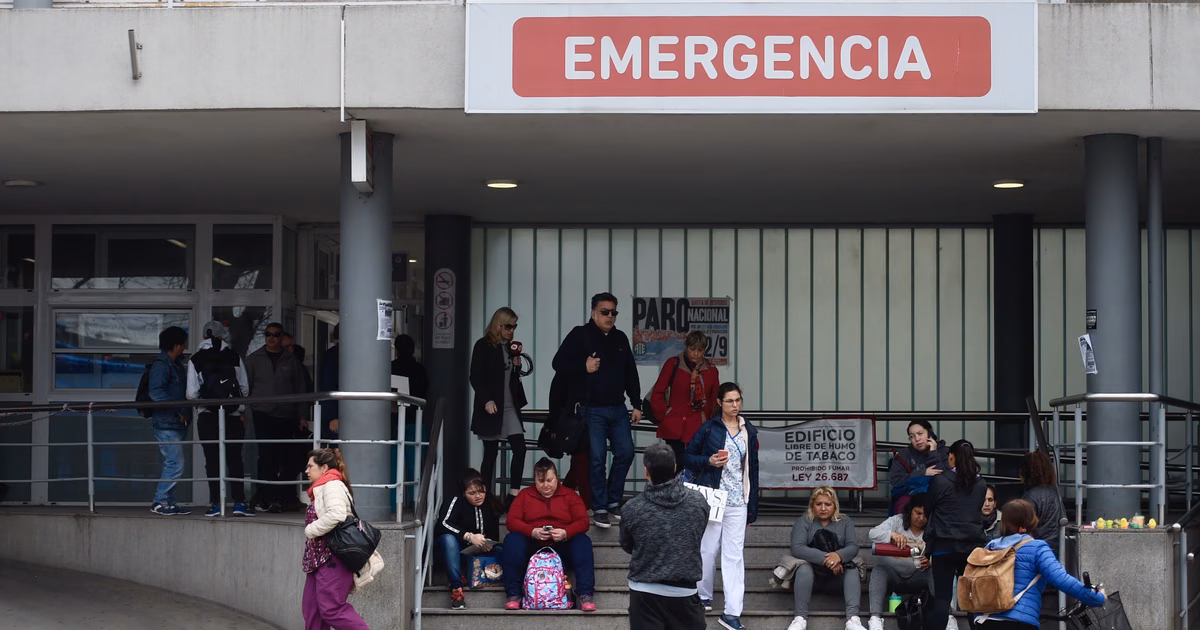 Una nena de 8 años fue atropellada en La Plata por un motociclista que iba por la vereda y huyó
