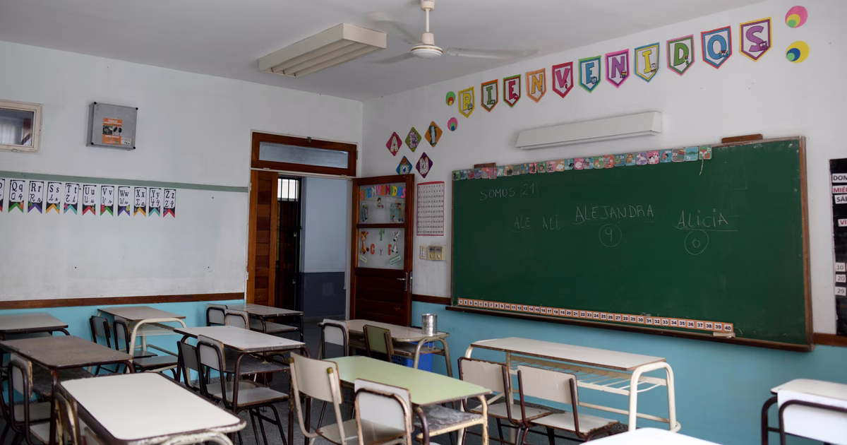 La FEB inicia un paro docente este jueves y las escuelas de La Plata sienten el impacto del conflicto salarial