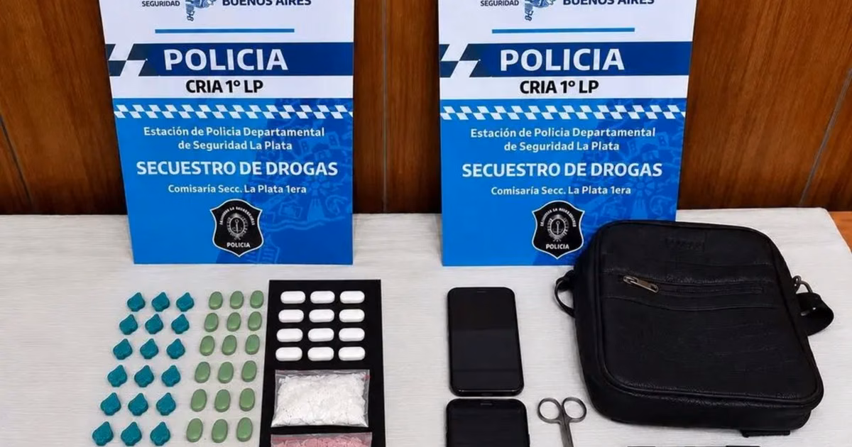 Realizaban maniobras sospechosas en La Plata, los persiguieron y chocaron: llevaban tusi, cocaína y éxtasis
