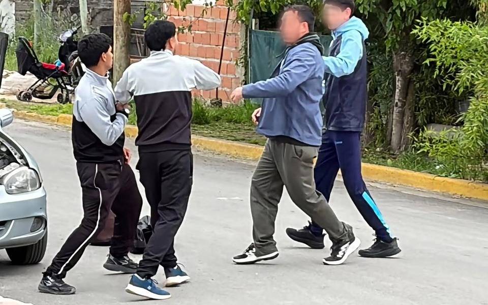 Escándalo: árbitros de La Plata terminaron a las piñas tras un partido en Magdalena | El Dia